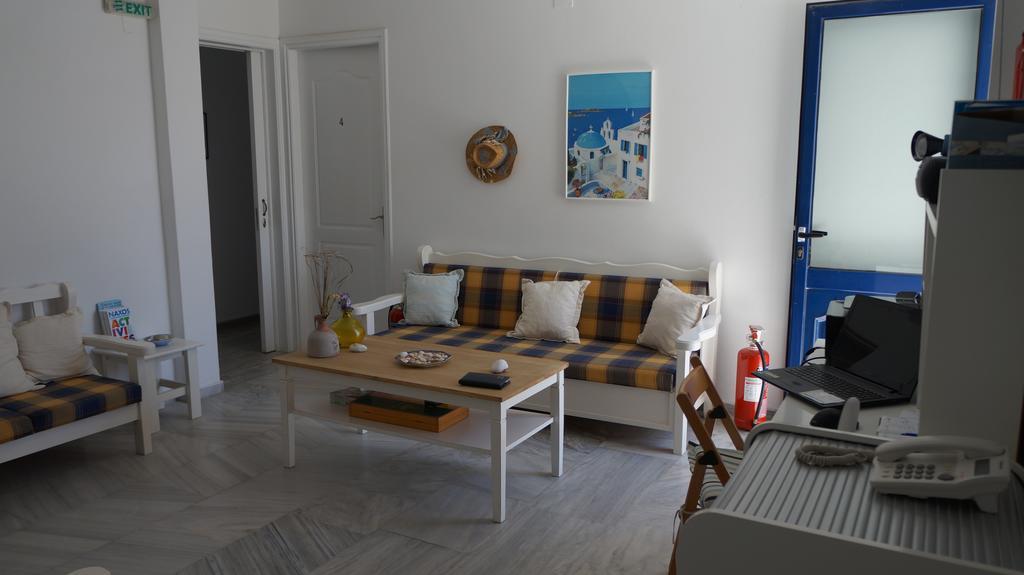 Naxos City Athina Apartments Naxos Town מראה חיצוני תמונה